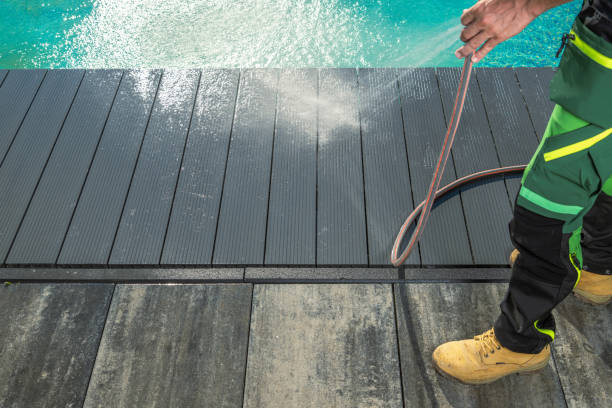 Best Commercial Pressure Washing  in Shorewood Forest, IN